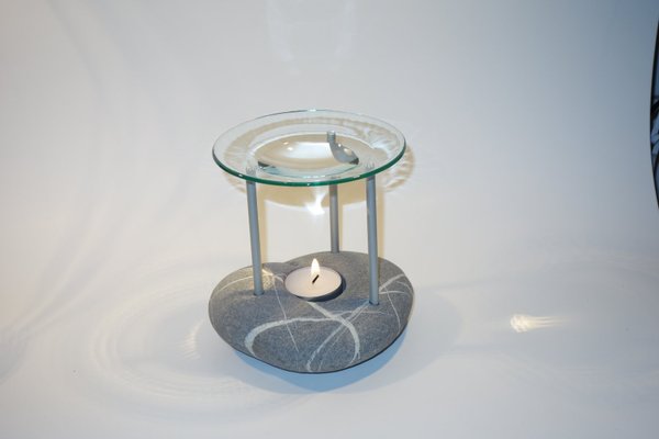 Duftlampe aus Stein mit Glasschale
