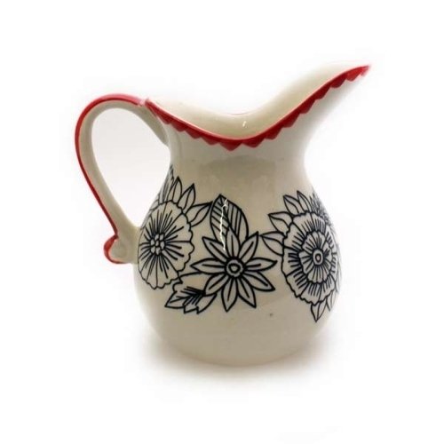 Krug aus Keramik mit Blüten